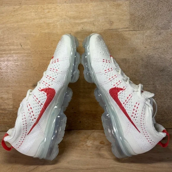 Nike Air VaporMax 2023 Flyknit Womens Size 6.5 Shoes Sneakers Sail Track Red - Picture 6 of 10